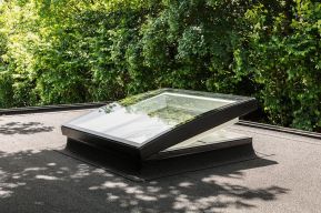 Flat Roof Window VELUX New Gen with Curved Glass - Openable