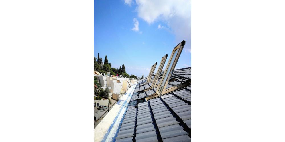 Παράθυρα Στέγης Άνω Άξονα - OKPOL Standard - Εξωτερική Άποψη Παράθυρα Στέγης Άνω Άξονα - OKPOL Standard - Εξωτερική Άποψη