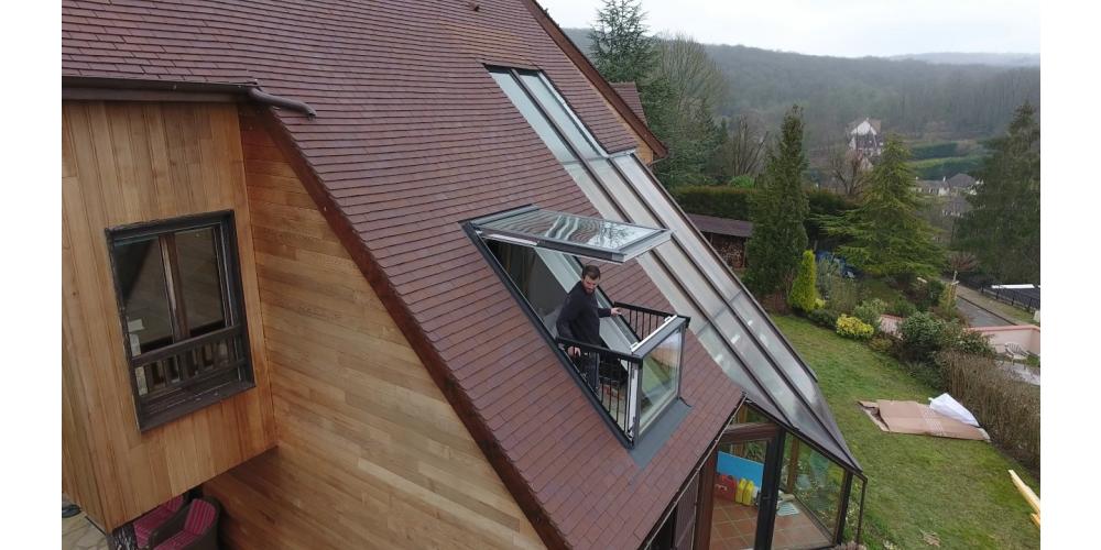 Μπαλκόνι Στέγης VELUX Cabrio GDL - Εξωτερική Άποψη Μπαλκόνι Στέγης VELUX Cabrio GDL - Εξωτερική Άποψη